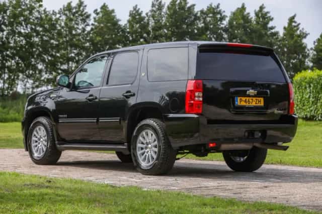 Chevrolet Tahoe (2010) thumbnail 4
