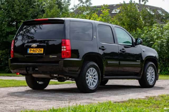Chevrolet Tahoe (2010) thumbnail 5