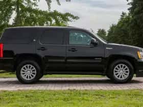 Chevrolet Tahoe (2010) thumbnail 6