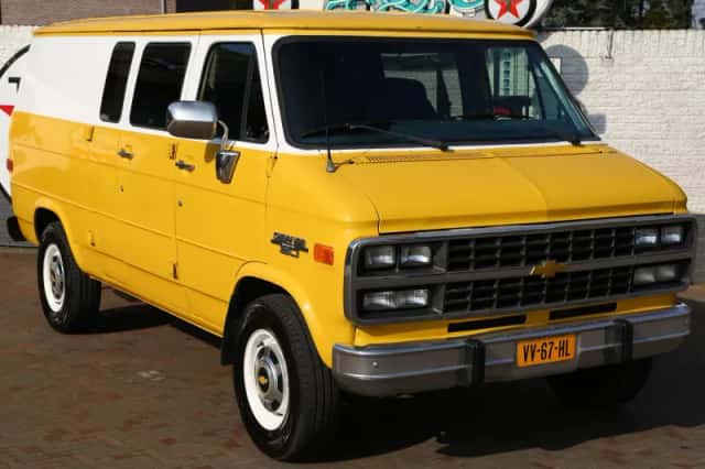 Chevrolet Van (1993) thumbnail 11