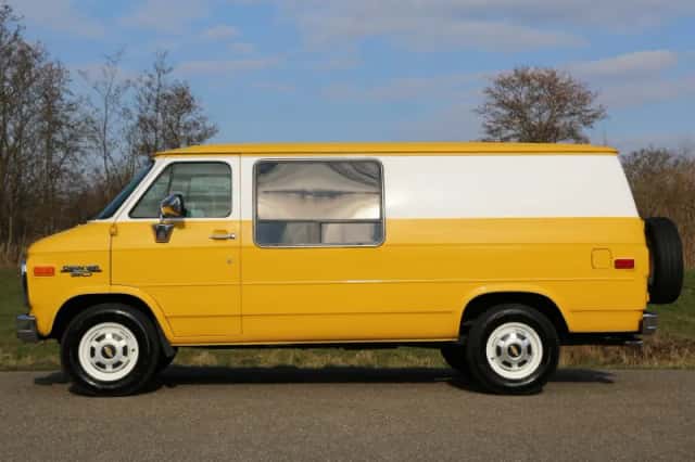 Chevrolet Van (1993) thumbnail 16