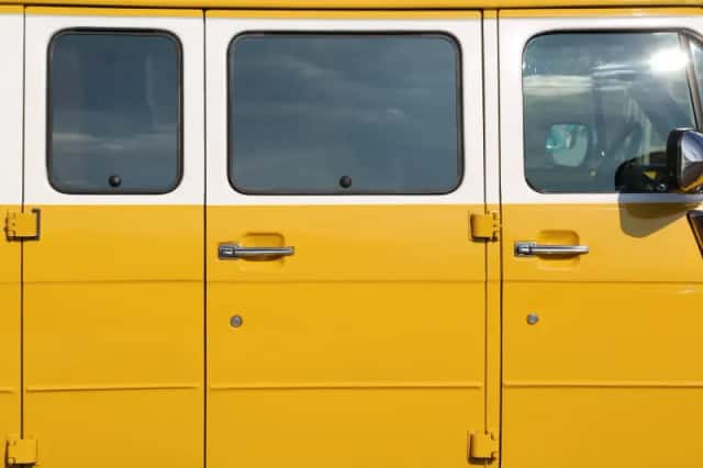 Chevrolet Van (1993) thumbnail 10