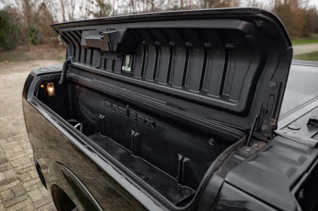 Dodge Ram (2017) thumbnail 22
