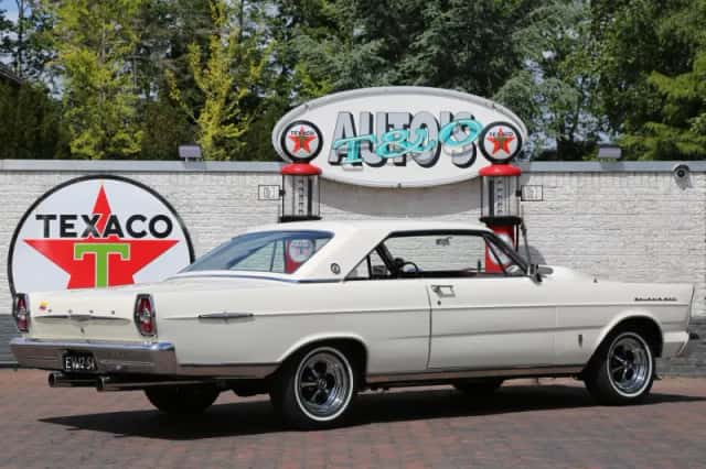 Ford Galaxie (1965) thumbnail 4