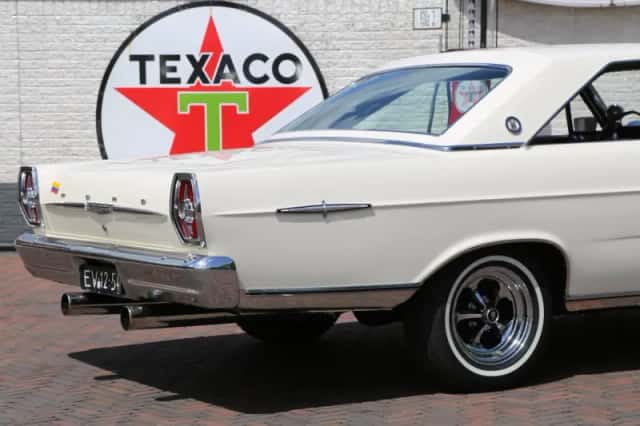 Ford Galaxie (1965) thumbnail 8
