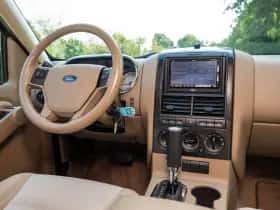 Ford Explorer (2009) thumbnail 21
