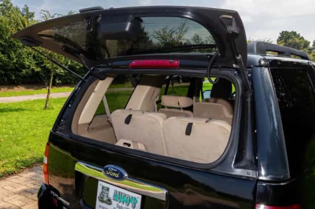 Ford Explorer (2009) thumbnail 29