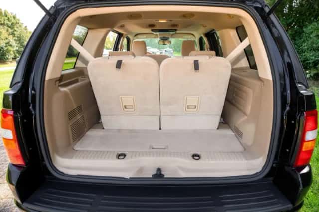 Ford Explorer (2009) thumbnail 31