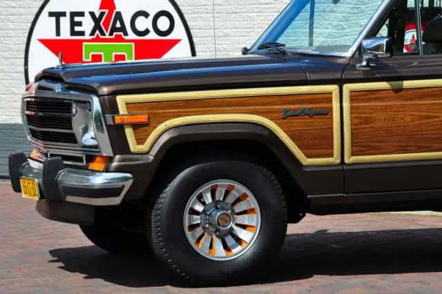 Jeep Wagoneer (1987) thumbnail 7