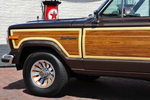 Jeep Wagoneer (1987) thumbnail 9