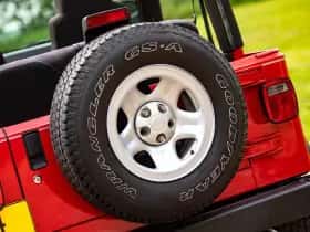 Jeep Wrangler thumbnail 13