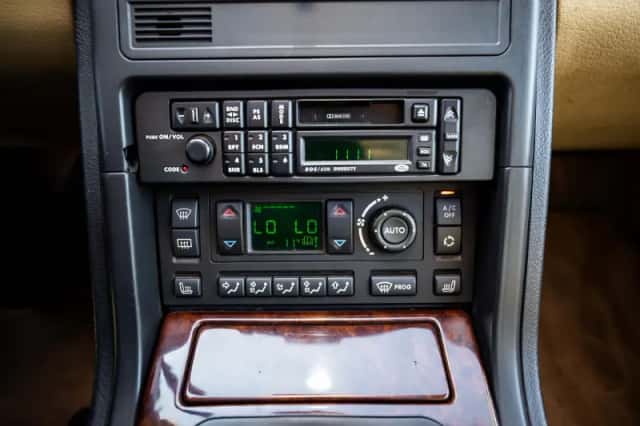 Land Rover Range Rover (1999) thumbnail 27