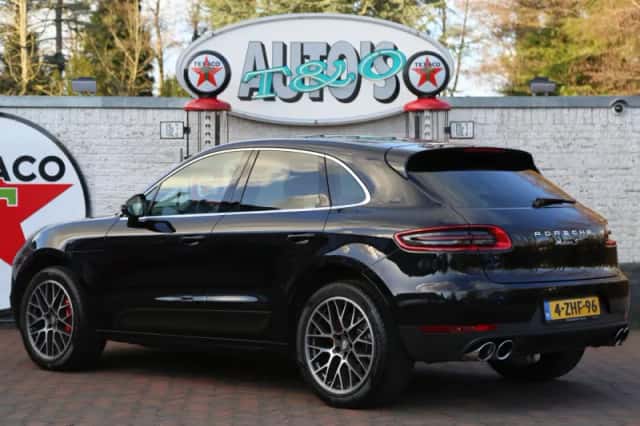 Porsche Macan (2015) thumbnail 3