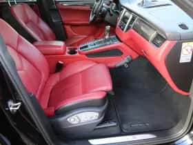 Porsche Macan (2015) thumbnail 30