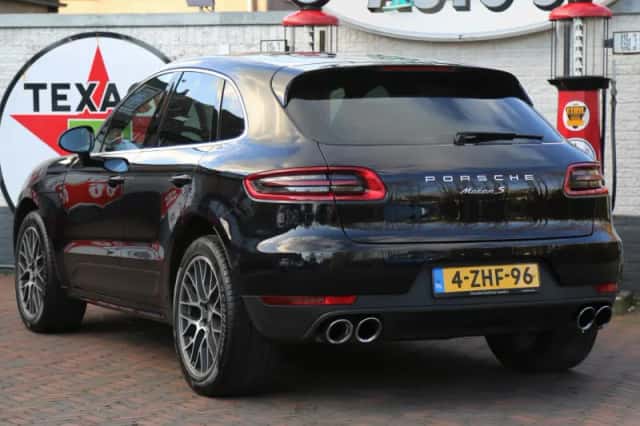 Porsche Macan (2015) thumbnail 6