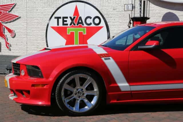 Ford Saleen (2005) thumbnail 20