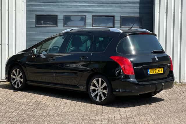 Peugeot 308 (2013) thumbnail 2