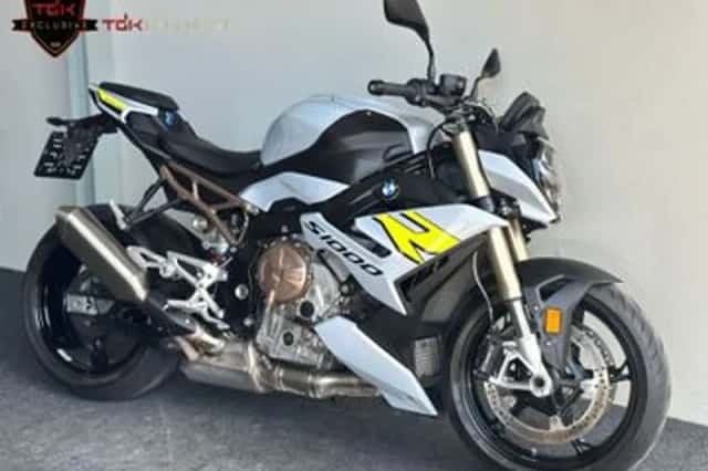 BMW S (2021) thumbnail 1