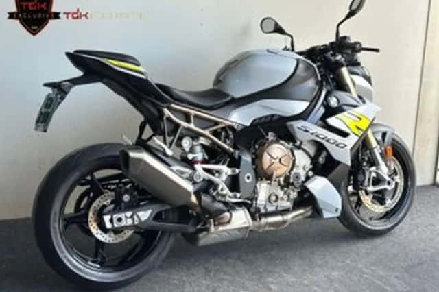 BMW S (2021) thumbnail 3