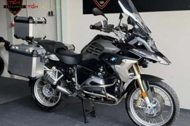 BMW R (2017) thumbnail 1