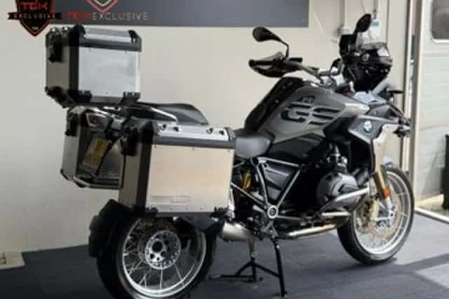 BMW R (2017) thumbnail 3