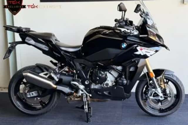 BMW S (2025) thumbnail 2