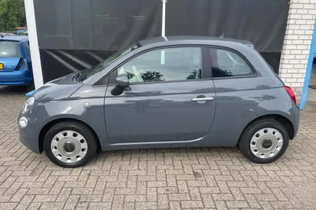 Fiat 500 (2017) thumbnail 2