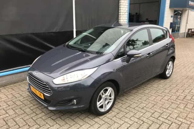 Ford Fiesta (2014) thumbnail 1