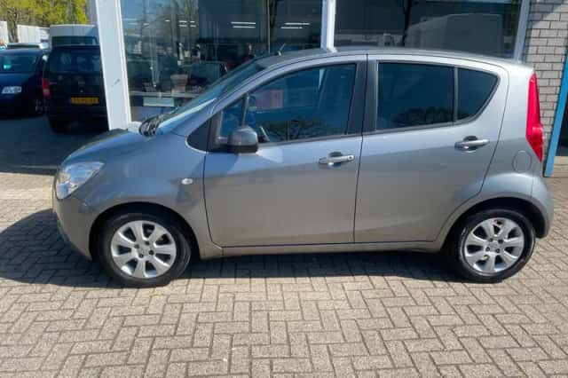 Opel Agila (2010) thumbnail 2