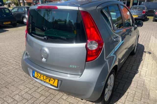 Opel Agila (2010) thumbnail 5