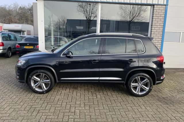 Volkswagen Tiguan (2014) thumbnail 2