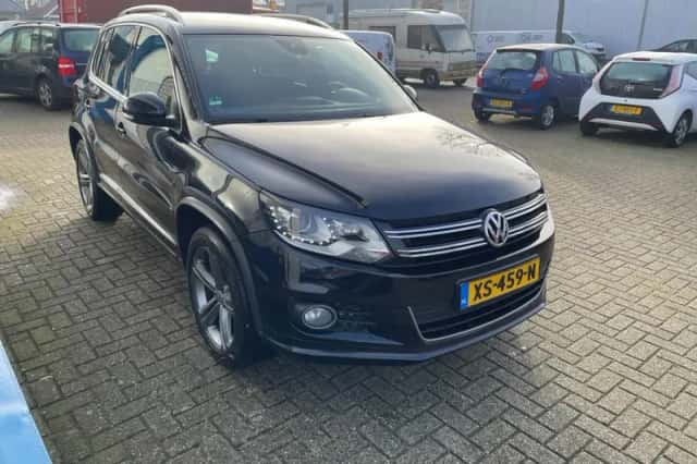 Volkswagen Tiguan (2014) thumbnail 5