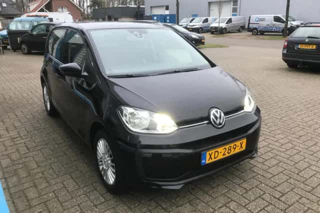 Volkswagen Up! (2019) thumbnail 5