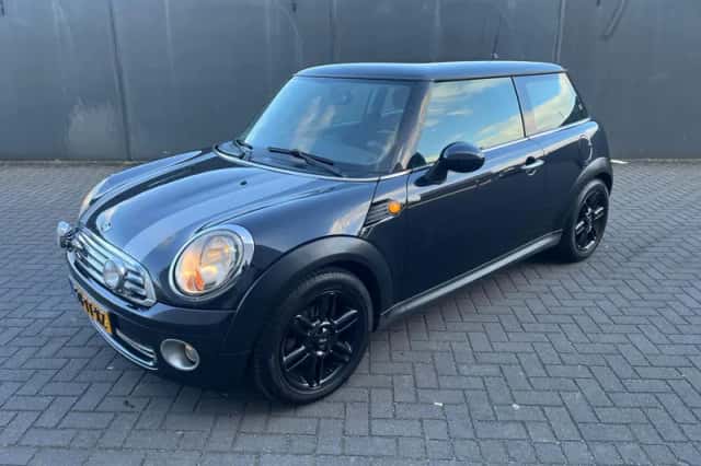 MINI Cooper (2007) thumbnail 1