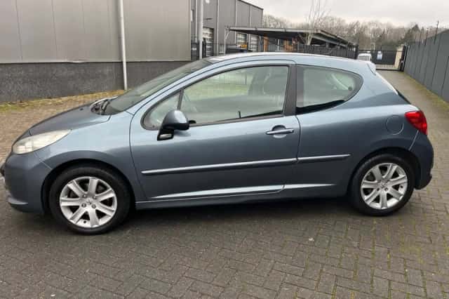 Peugeot 207 (2007) thumbnail 3