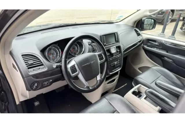 Chrysler Town (2013) thumbnail 4