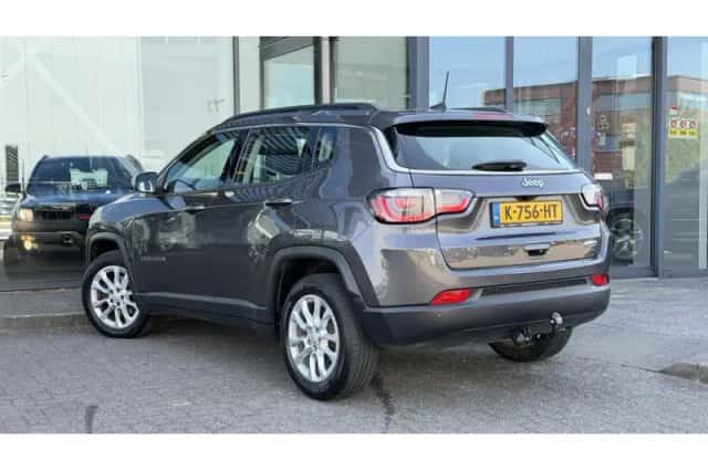 Jeep Compass (2021) thumbnail 3
