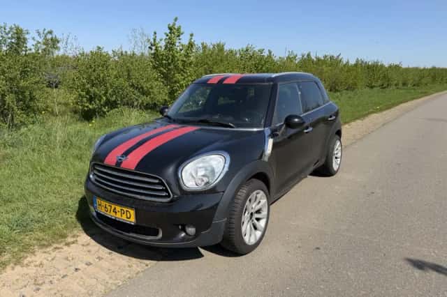 MINI Countryman (2013) thumbnail 1