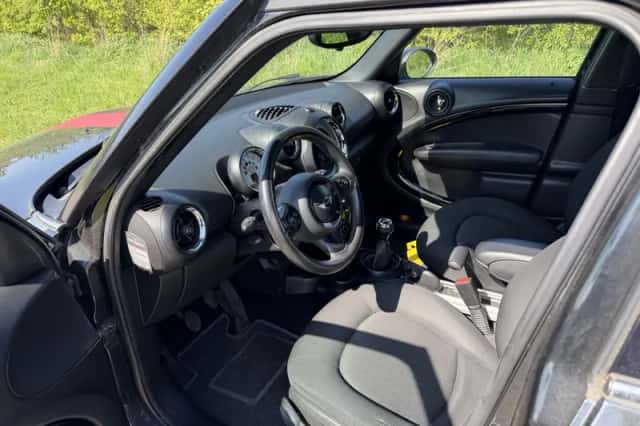 MINI Countryman (2013) thumbnail 6