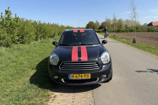 MINI Countryman (2013) thumbnail 6