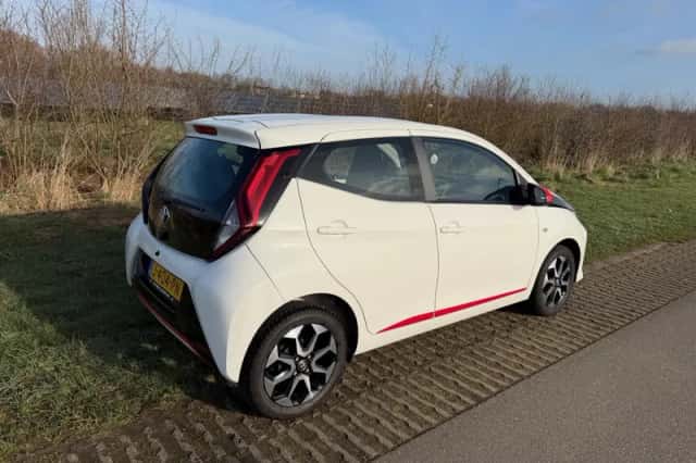 Toyota Aygo (2019) thumbnail 5