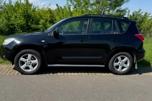 Toyota RAV4 (2006) thumbnail 1