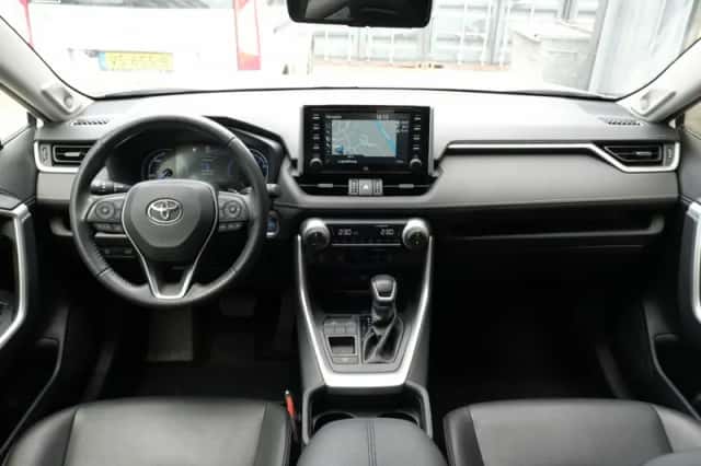 Toyota RAV4 (2019) thumbnail 4