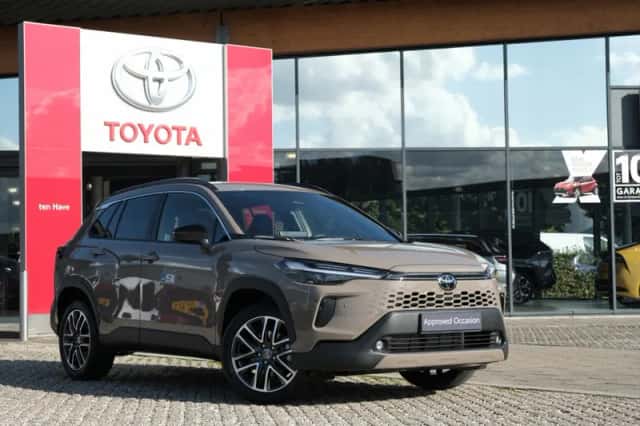 Toyota Corolla (2025) thumbnail 2