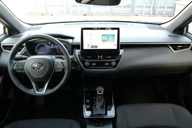 Toyota Corolla (2025) thumbnail 4