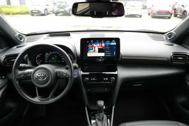 Toyota Yaris Cross (2022) thumbnail 4
