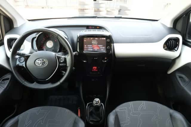 Toyota Aygo (2018) thumbnail 4