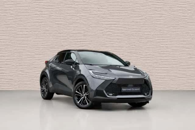 Toyota C-HR (2025) thumbnail 1