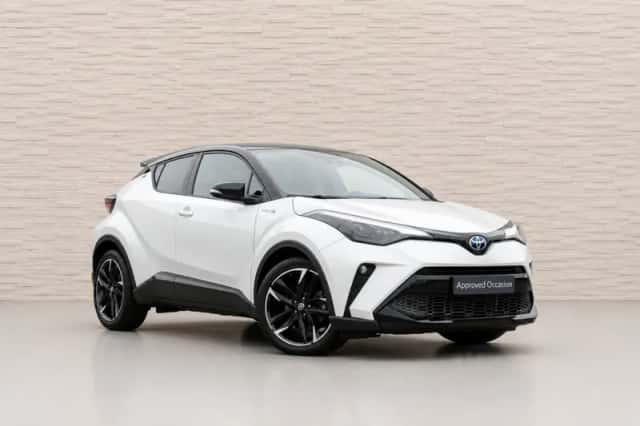 Toyota C-HR (2021) thumbnail 1