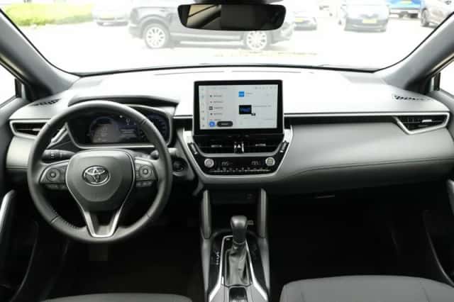 Toyota Corolla (2025) thumbnail 4